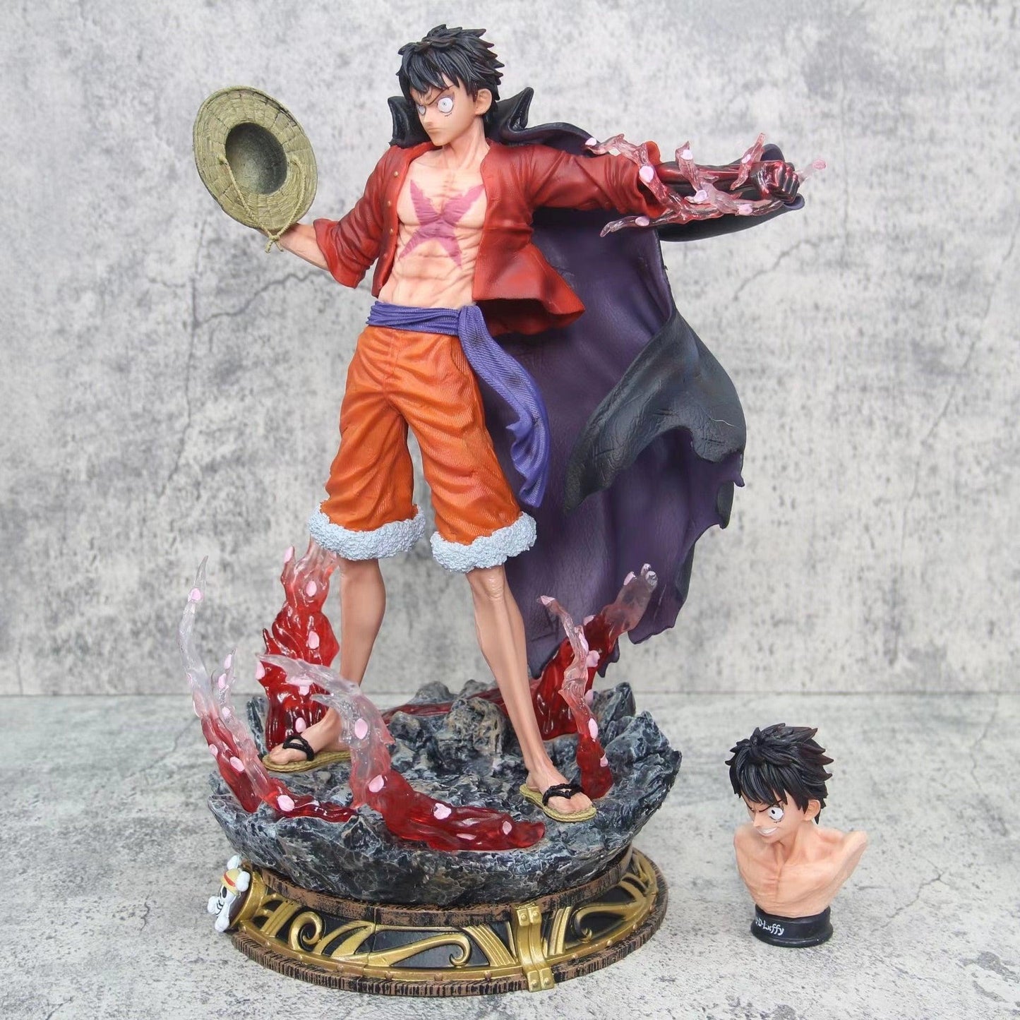 One Piece - Monkey D. Luffy 37 cm - OtakuOptions
